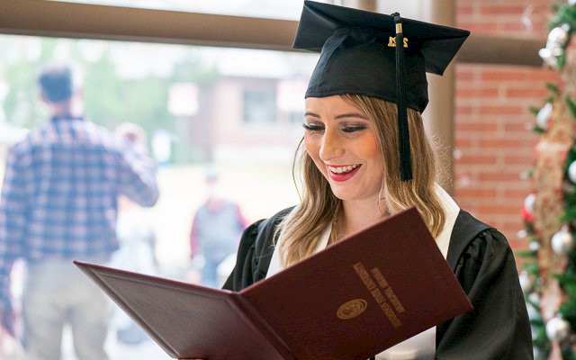 Henderson State spring commencement May 6